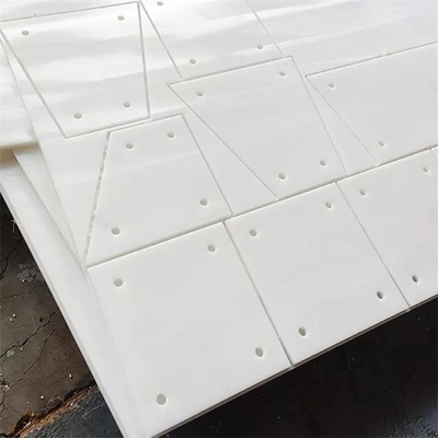 Strato resistente all'uso bianco della fodera di UHMWPE per il bordo d'acciaio del rivestimento del silo di grano del silo
