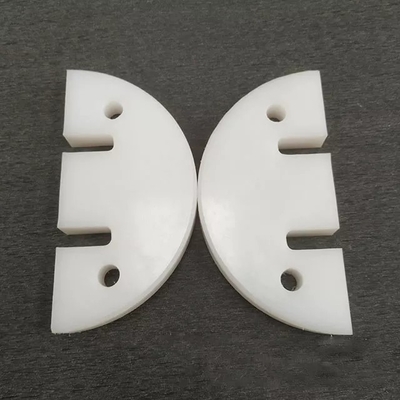 Ruspa spianatrice sdrucciolevole di plastica del trasportatore a catena delle parti di CNC intorno al cuscinetto di voli del trasportatore di resistenza