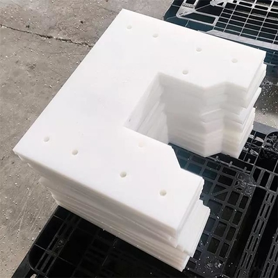 La pagaia UHMWPE bianco di volo del trasportatore di montaggio del polietilene i pezzi meccanici