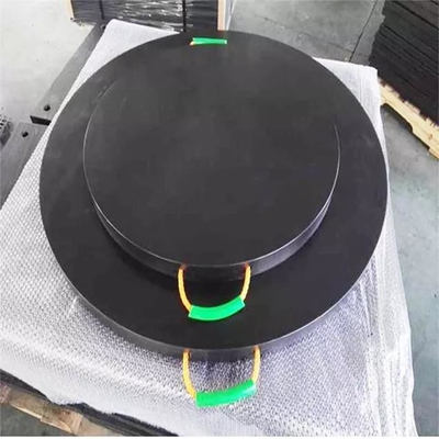 L'intelaiatura di base della gru rotonda riempie i cuscinetti di plastica del piede del camion mobile temporaneo del portatile dell'HDPE