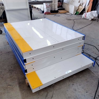La barriera di plastica Dasher di Floorball dell'HDPE si imbarca sul sistema per gli accessori della pista di pattinaggio