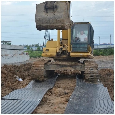 L'HDPE ha frantumato le stuoie di plastica della strada di Crane Truck Access Mat Construction della protezione