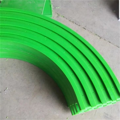 La ferrovia di guida PE del trasportatore dei pezzi meccanici UHMWPE di plastica ha curvato la pista dello scorrevole della pista