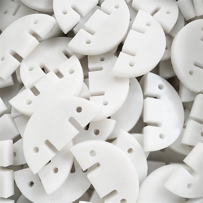 Ruspa spianatrice sdrucciolevole di plastica del trasportatore a catena delle parti di CNC intorno al cuscinetto di voli del trasportatore di resistenza