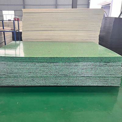 Materiale di rivestimento in HDPE resistente al metallo, modellato con resistenza chimica superiore